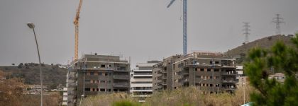 La compraventa de viviendas sube cerca del 20% en marzo, según los notarios