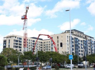El Psoe hace un guiño al sector y propone un modelo de concesión en vivienda
